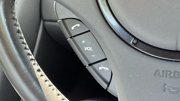 Used Aston Martin Vantage 2014 for sale - 75530180: Photo 25