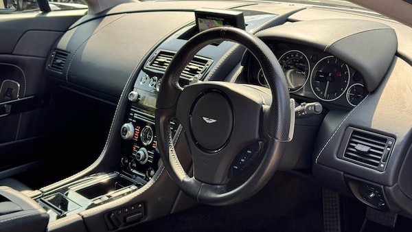 Used Aston Martin Vantage 2014 for sale - 75530180: Photo 3