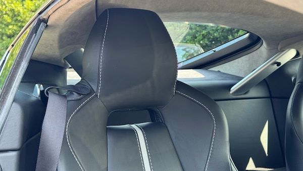 Used Aston Martin Vantage 2014 for sale - 75530180: Photo 5