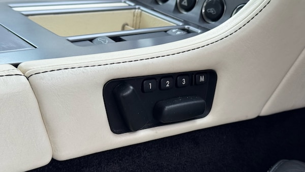 Used Aston Martin DB9 2008 for sale - 75599102: Photo 21