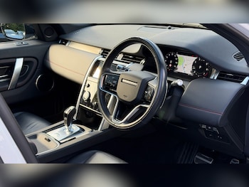 Used Land Rover Discovery Sport 2021 for sale - 76267635: Photo 3