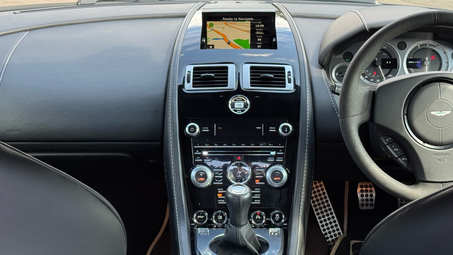 Used Aston Martin Vantage 2014 for sale - 76770174: Photo 10