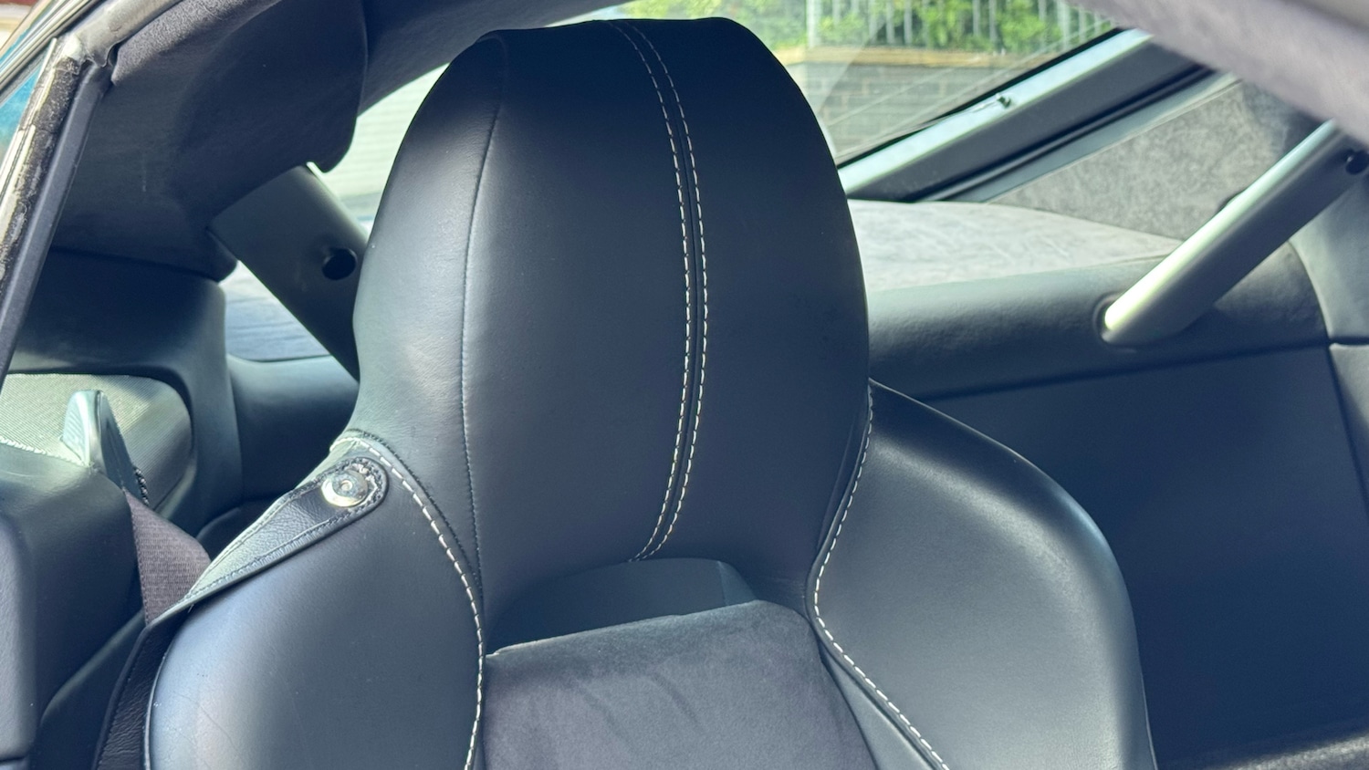 Used Aston Martin Vantage 2014 for sale - 76770174: Photo 5