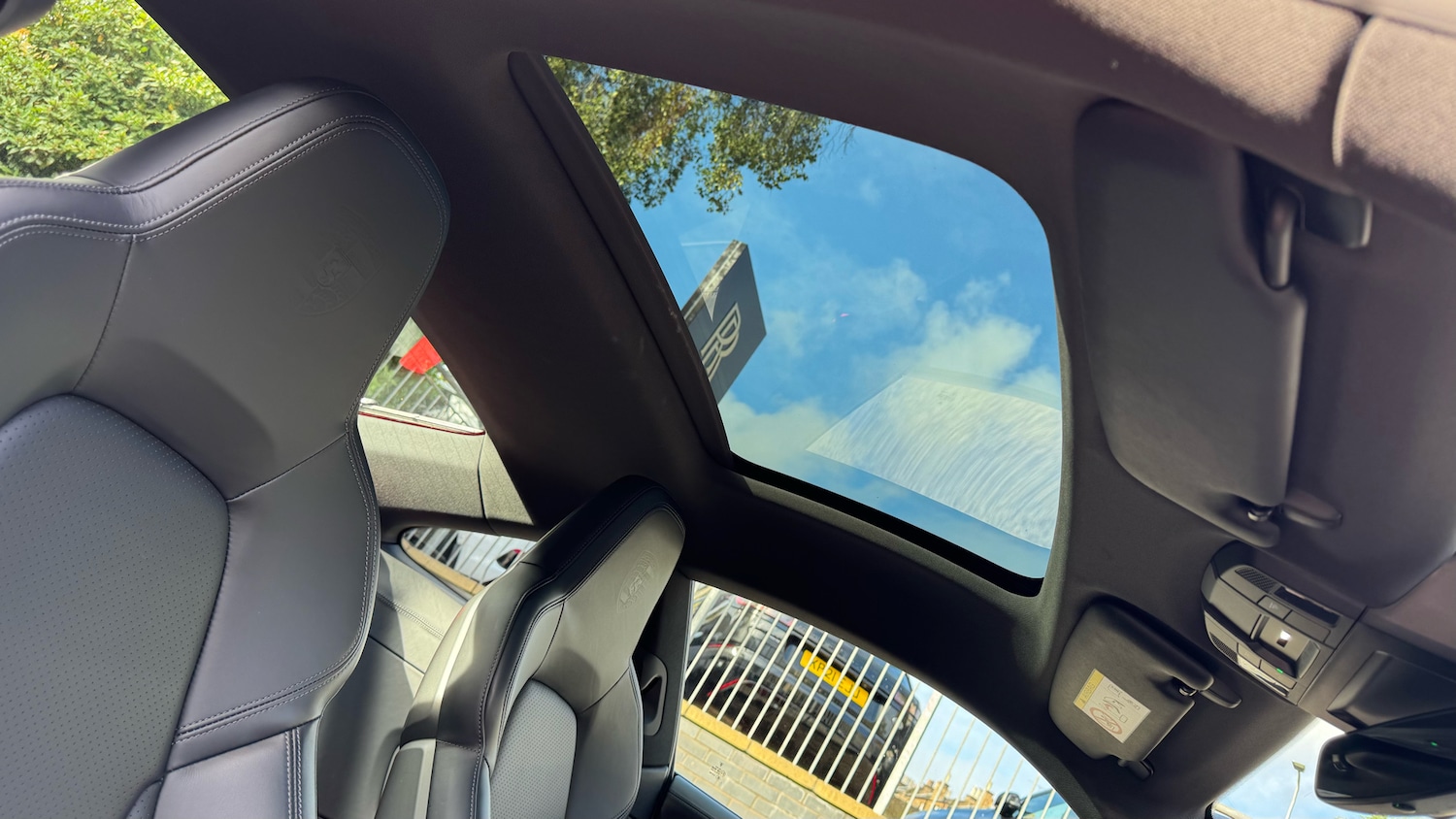 Used Porsche 911 2021 for sale - 76164872: Photo 17