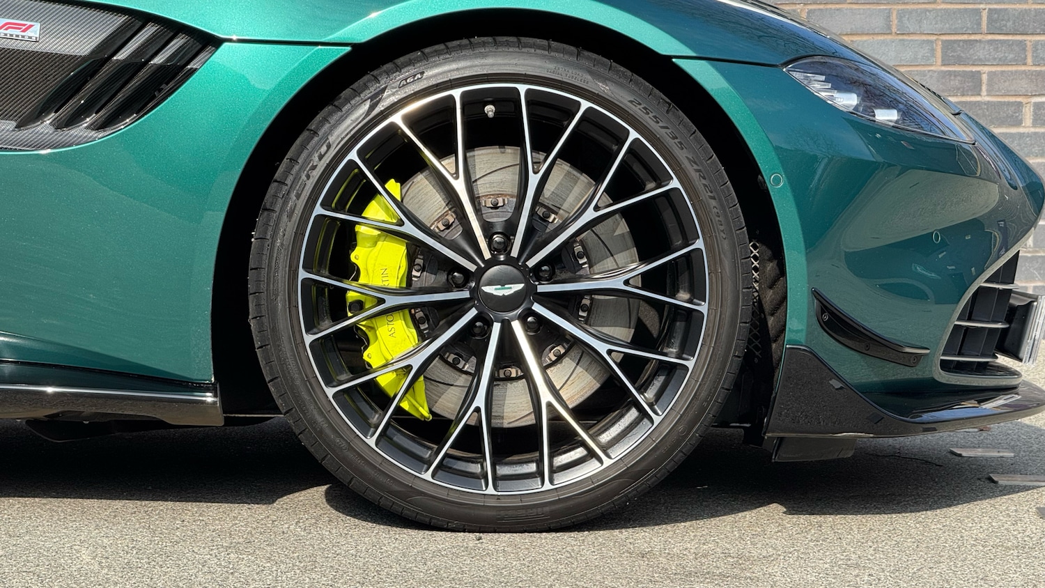 Used Aston Martin Vantage 2022 for sale - 77385148: Photo 4