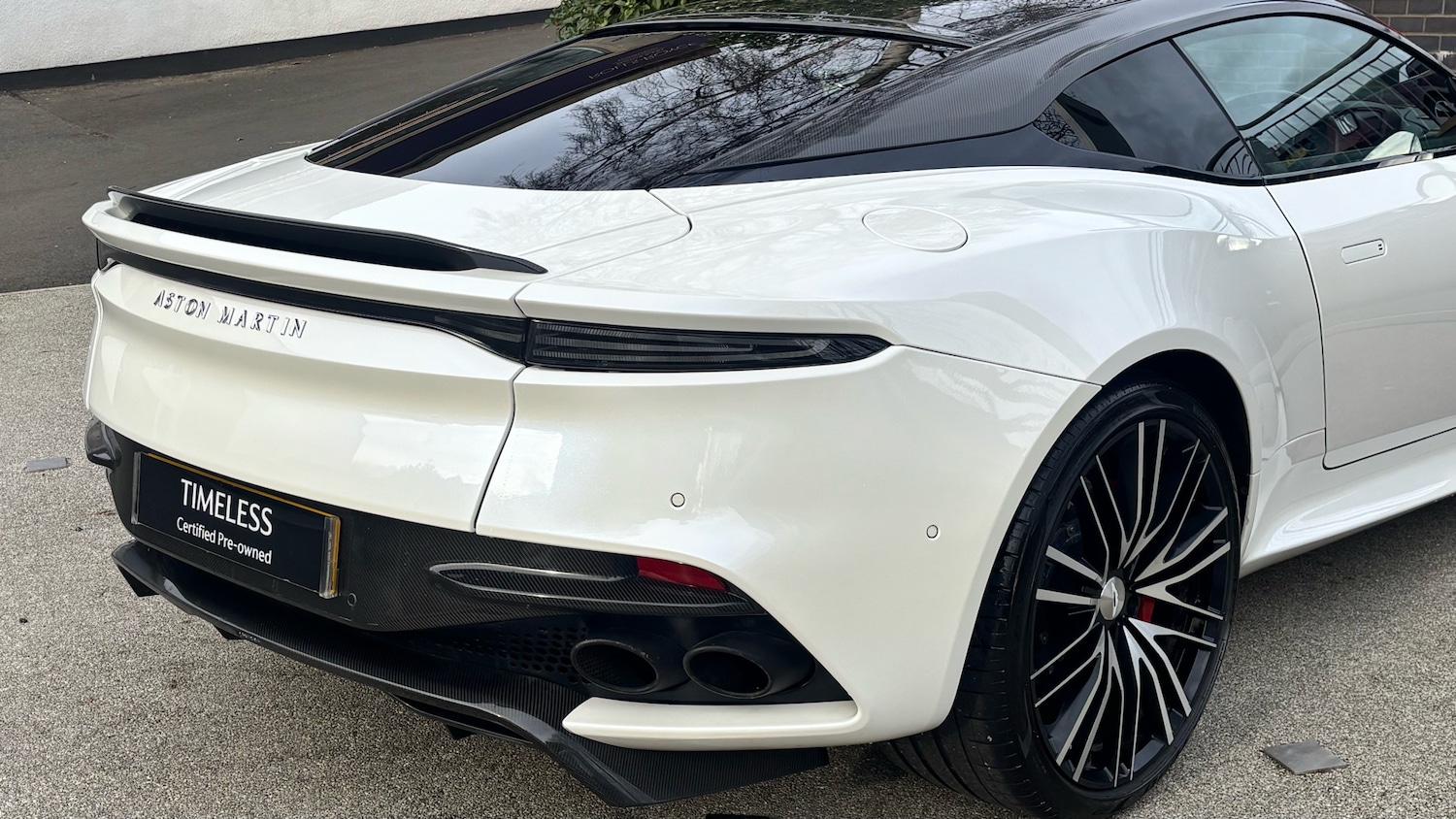 Used Aston Martin DBS 2021 for sale - 77385143: Photo 8