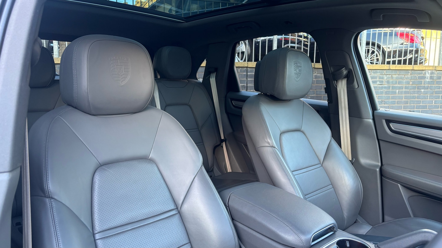 Used Porsche Cayenne 2023 for sale - 77154511: Photo 12