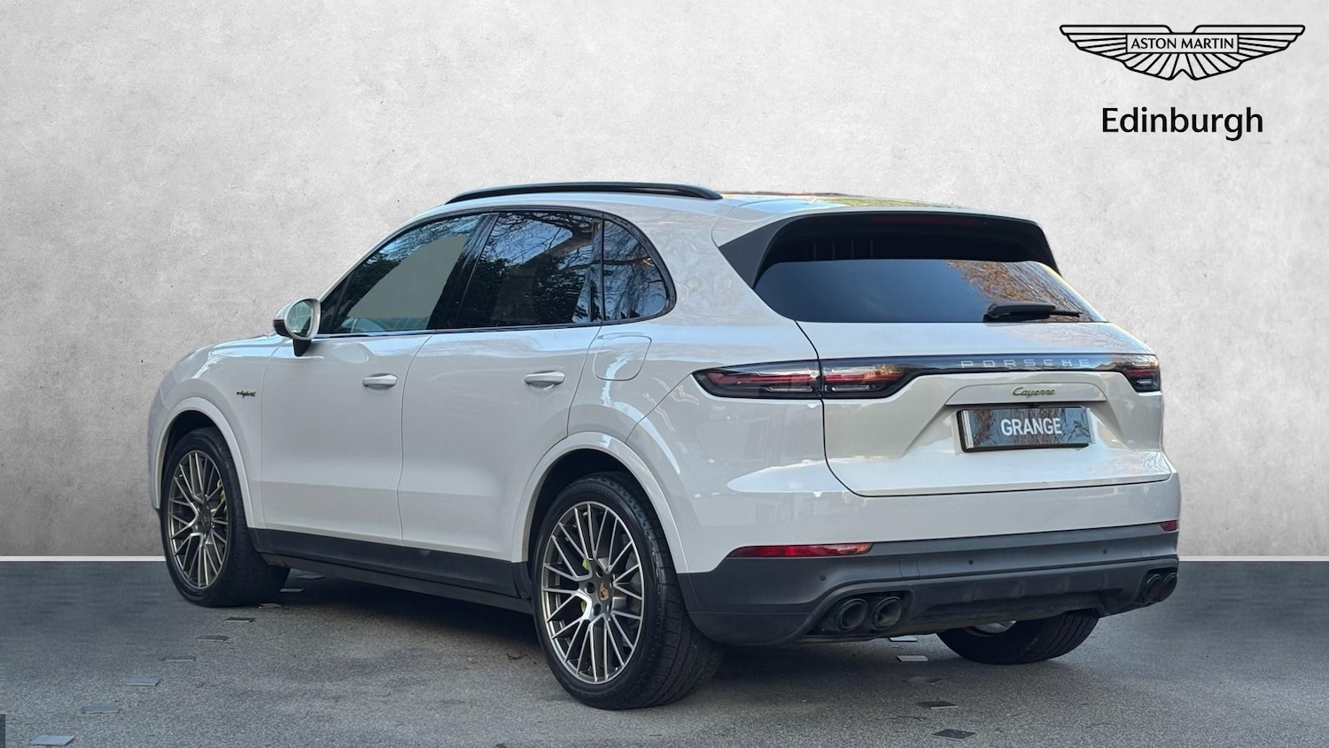 Used Porsche Cayenne 2023 for sale - 77154511: Photo 2