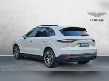 Used Porsche Cayenne 2023 for sale - 77154511: Photo
