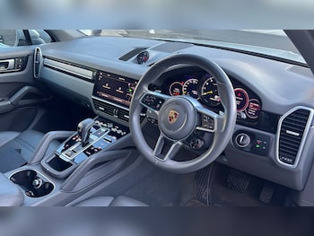 Used Porsche Cayenne 2023 for sale - 77154511: Photo