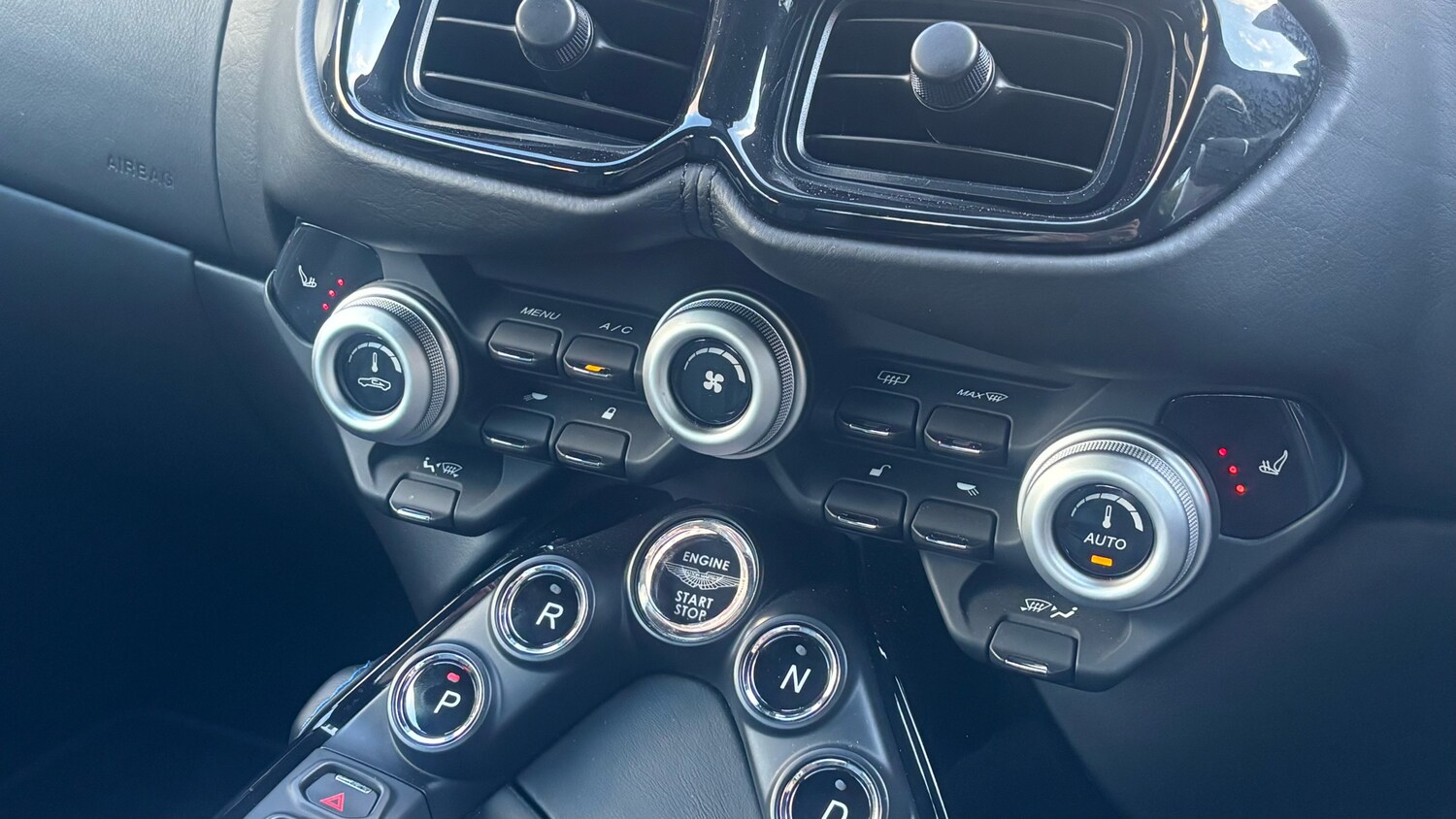 Used Aston Martin Vantage 2019 for sale - 76455009: Photo 22