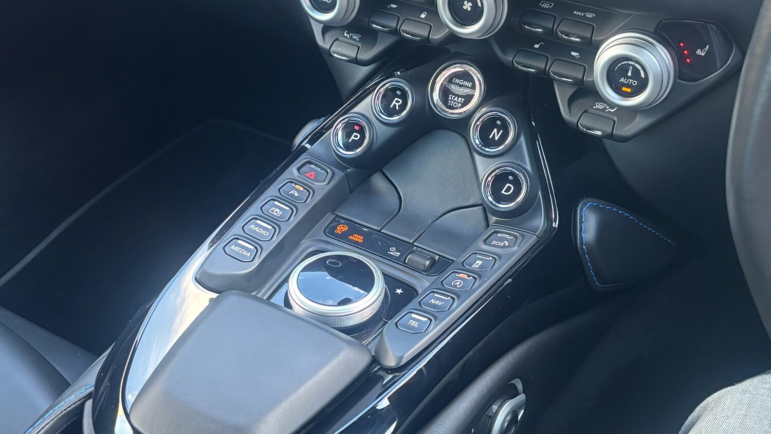 Used Aston Martin Vantage 2019 for sale - 76455009: Photo 23