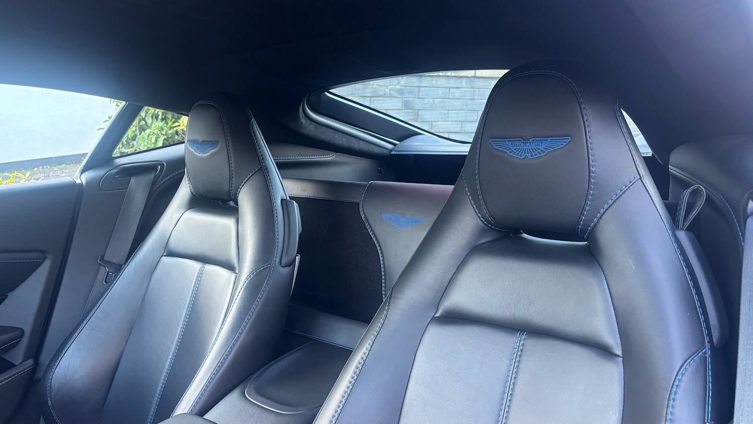 Used Aston Martin Vantage 2019 for sale - 76455009: Photo 25