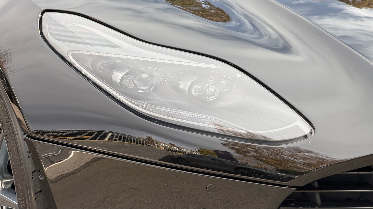 Used Aston Martin DB11 2020 for sale - 76346935: Photo 23