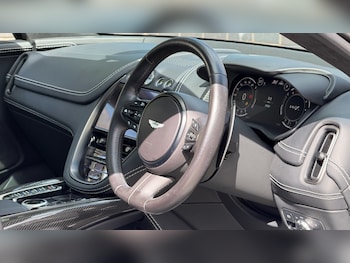 Used Aston Martin DBX 2023 for sale - 79483136: Photo
