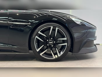 Used Aston Martin Vanquish 2016 for sale - 78599427: Photo