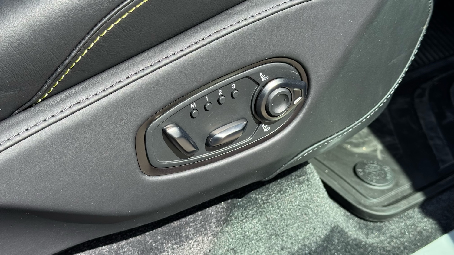 Used Aston Martin DBX 2025 for sale - 77173254: Photo 22