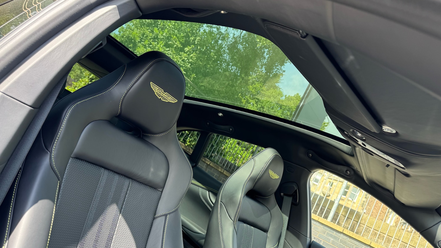 Used Aston Martin DBX 2025 for sale - 77173254: Photo 23