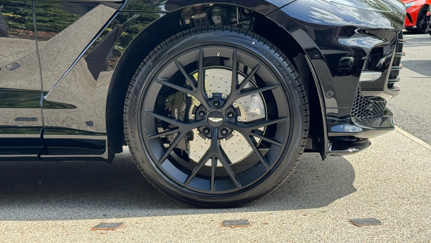 Used Aston Martin DBX 2025 for sale - 77173254: Photo 4