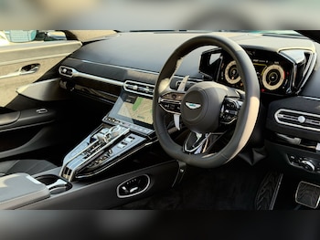 Used Aston Martin Vantage 2025 for sale - 77968558: Photo