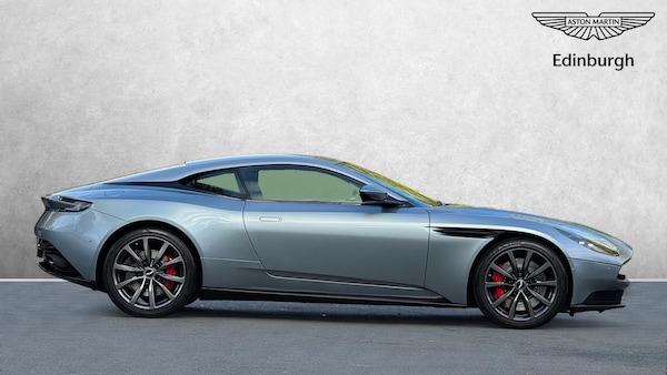 Used Aston Martin DB11 2018 for sale - 76305223: Photo 13