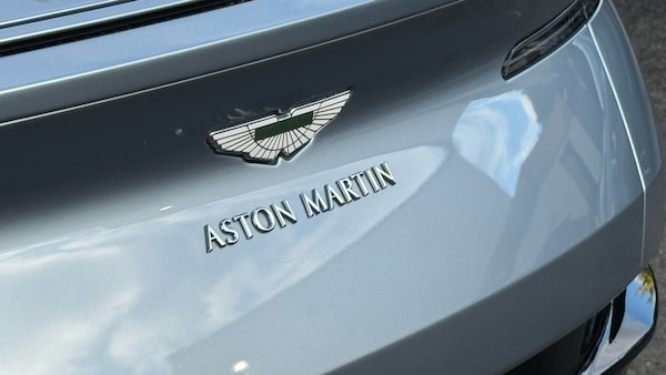 Used Aston Martin DB11 2018 for sale - 76305223: Photo 19