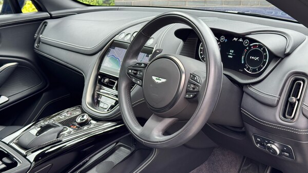 Used Aston Martin DBX 2022 for sale - 75349402: Photo 3