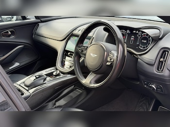 Used Aston Martin DBX 2022 for sale - 76536402: Photo