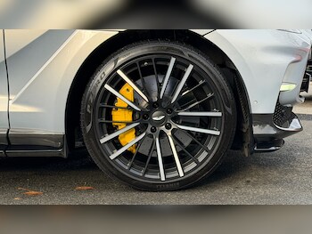 Used Aston Martin DBX 2022 for sale - 76536402: Photo