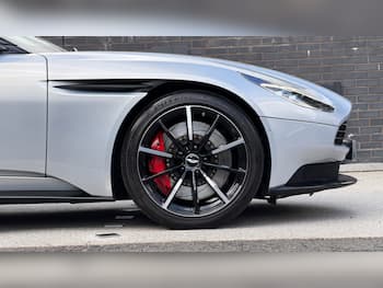 Used Aston Martin DB11 2023 for sale - 79765880: Photo