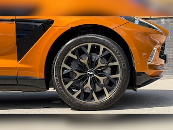 Used Aston Martin DBX 2021 for sale - 79048049: Photo