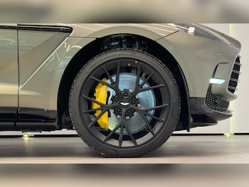 Used Aston Martin DBX 2025 for sale - 76257908: Photo 4