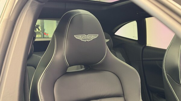 Used Aston Martin DBX 2025 for sale - 76257908: Photo 5