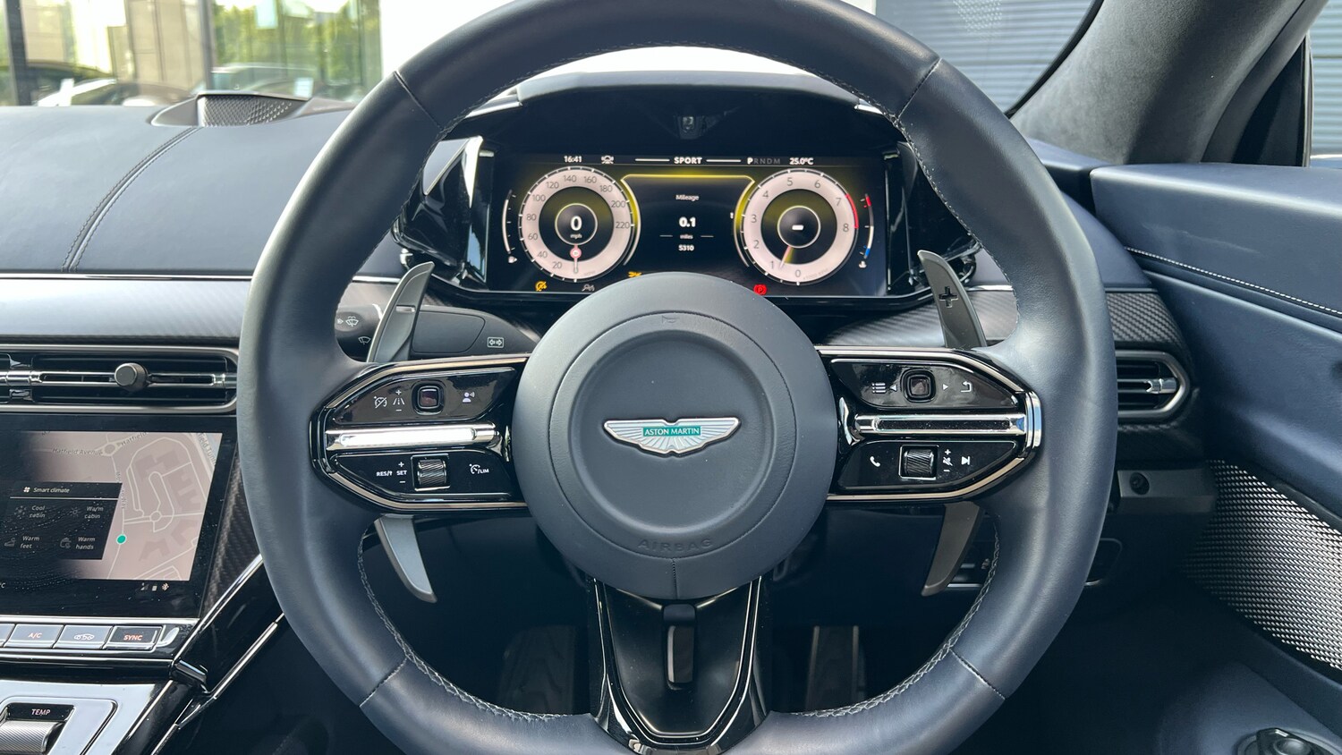 Used Aston Martin Vantage 2024 for sale - 77906321: Photo 11