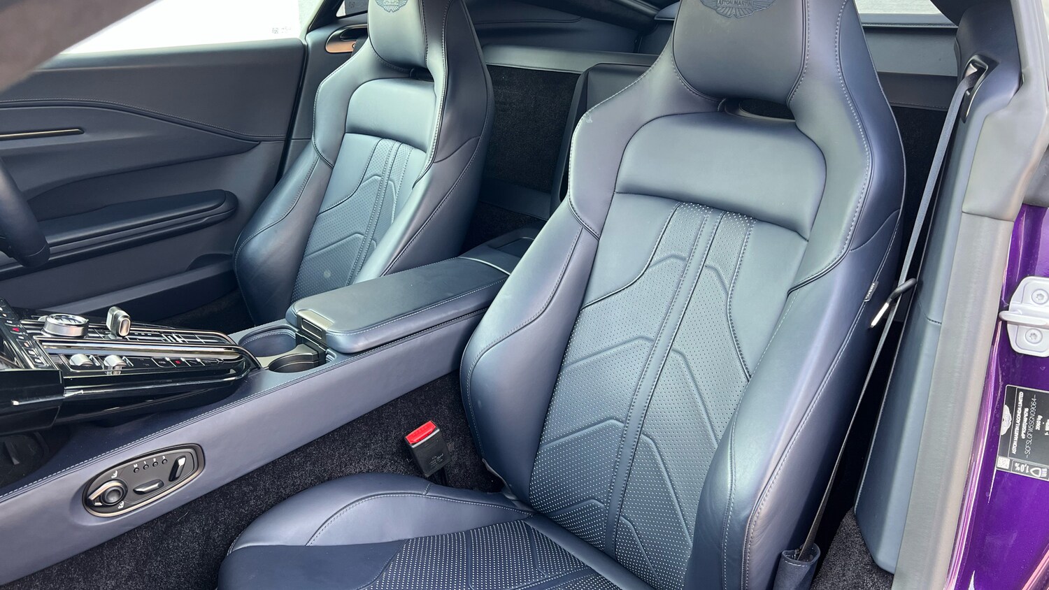 Used Aston Martin Vantage 2024 for sale - 77906321: Photo 12