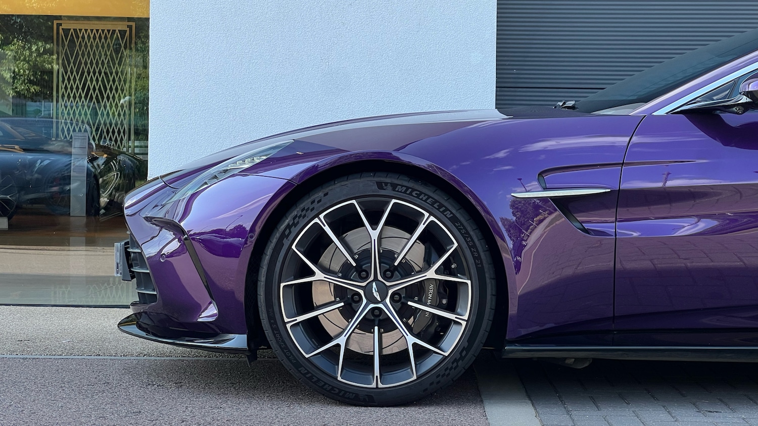 Used Aston Martin Vantage 2024 for sale - 77906321: Photo 4