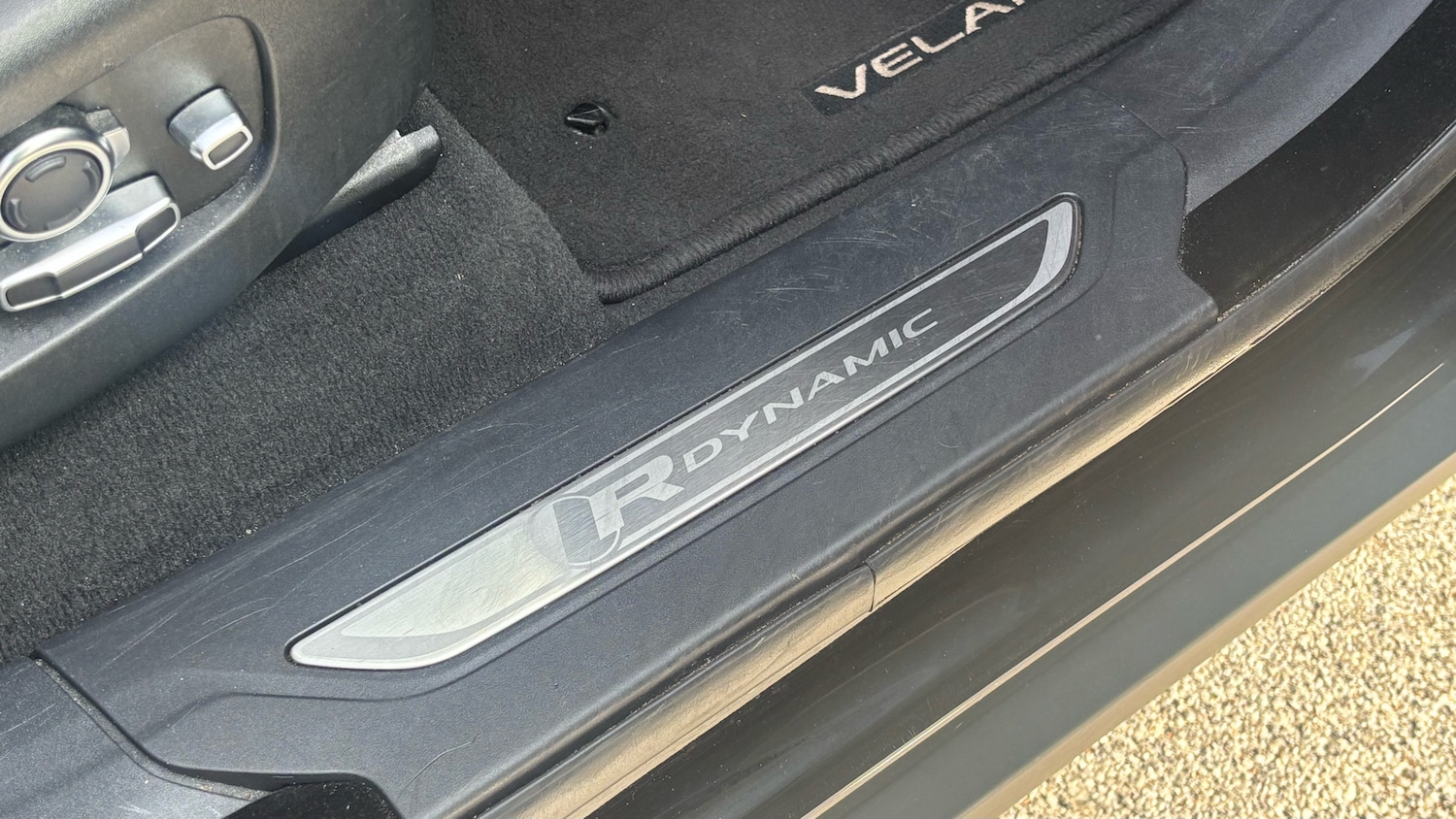 Used Land Rover Range Rover Velar 2021 for sale - 75925311: Photo 17