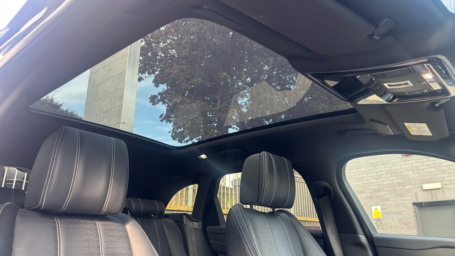 Used Land Rover Range Rover Velar 2021 for sale - 75925311: Photo 18