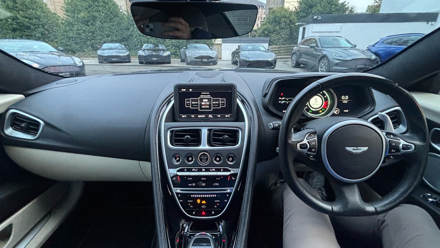 Used Aston Martin DB11 for sale - 77807274: Photo 10