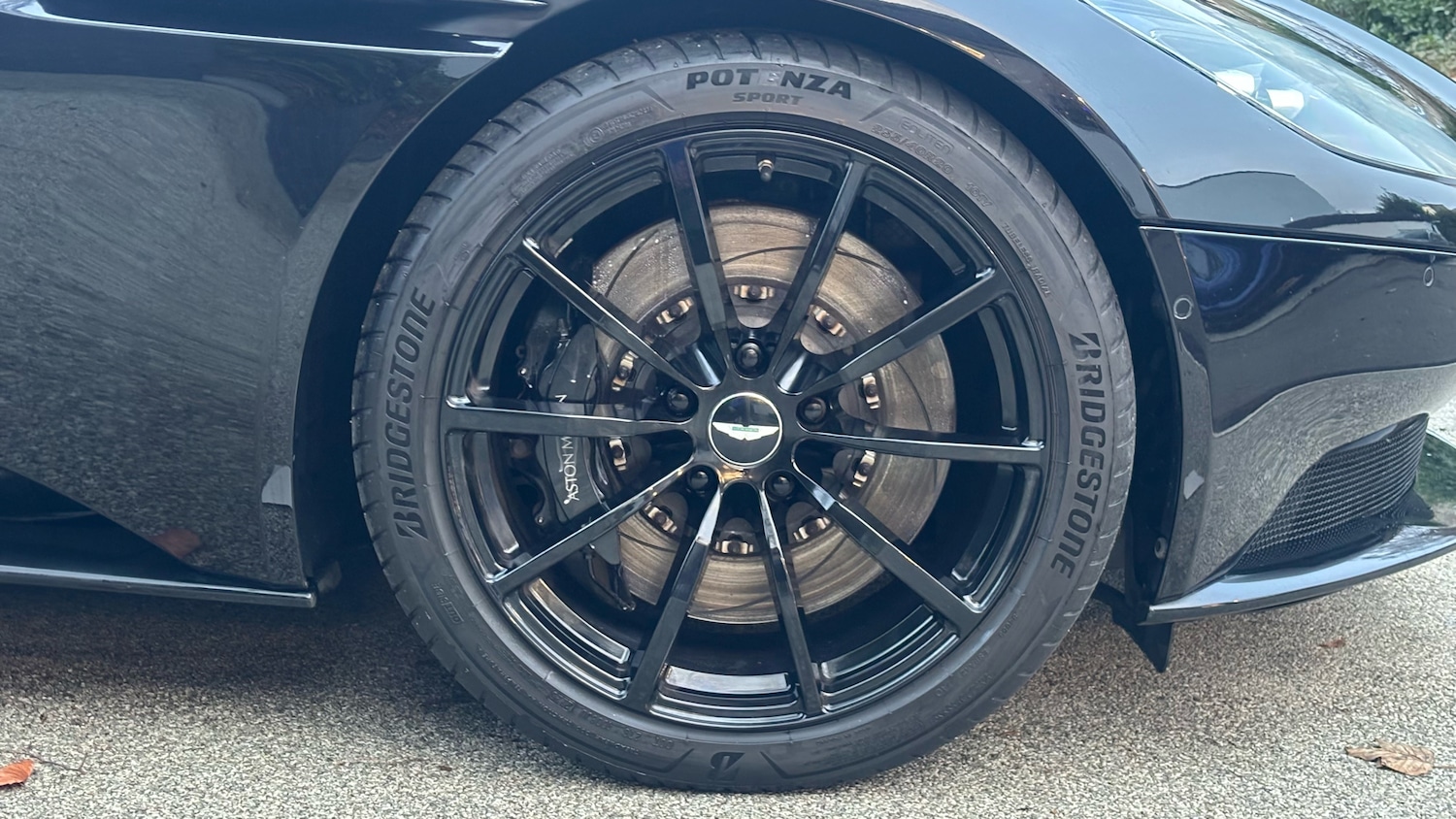 Used Aston Martin DB11 for sale - 77807274: Photo 4