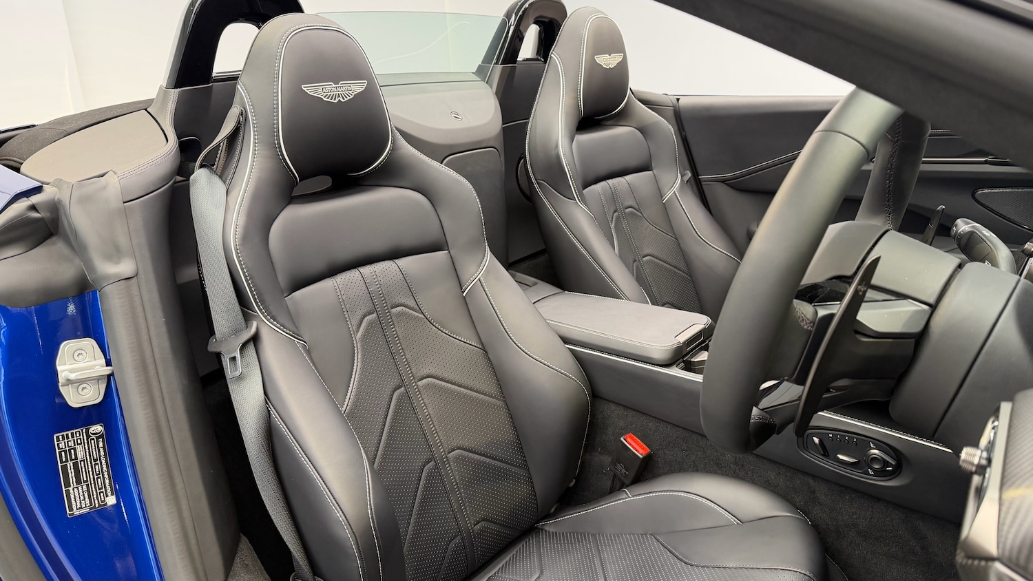 Used Aston Martin Vantage for sale - 77370556: Photo 12