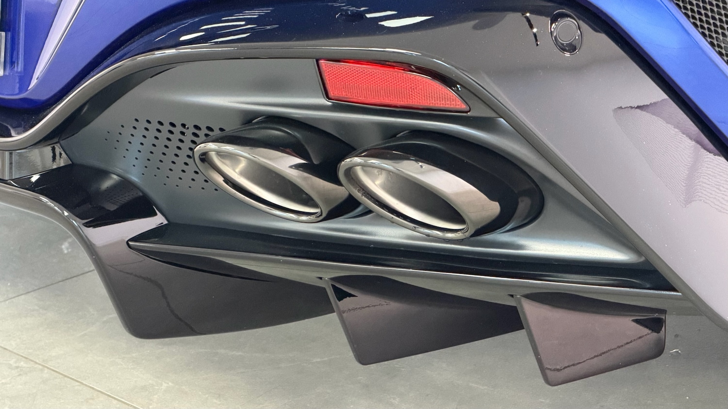 Used Aston Martin Vantage for sale - 77370556: Photo 18