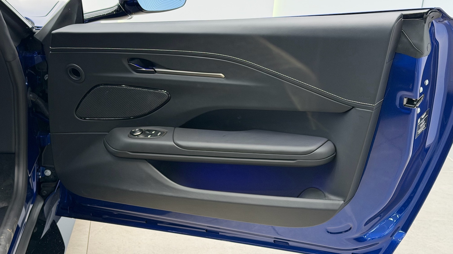 Used Aston Martin Vantage for sale - 77370556: Photo 21