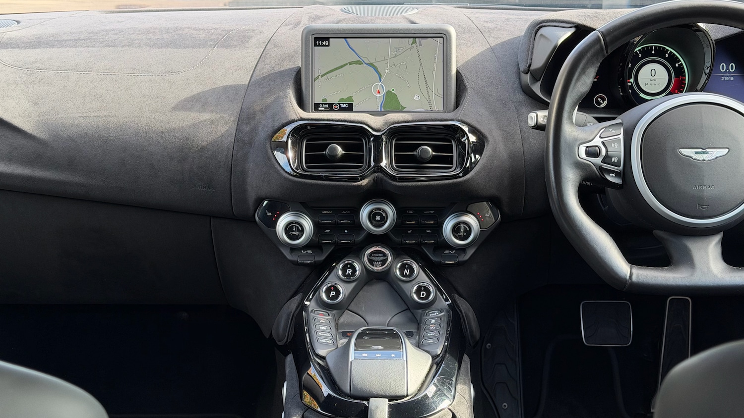 Used Aston Martin Vantage for sale - 76149106: Photo 10