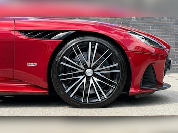 Used Aston Martin DBS 2021 for sale - 78945123: Photo