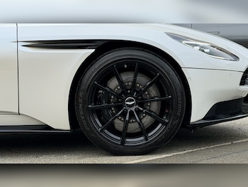 Used Aston Martin DB11 2019 for sale - 78414637: Photo