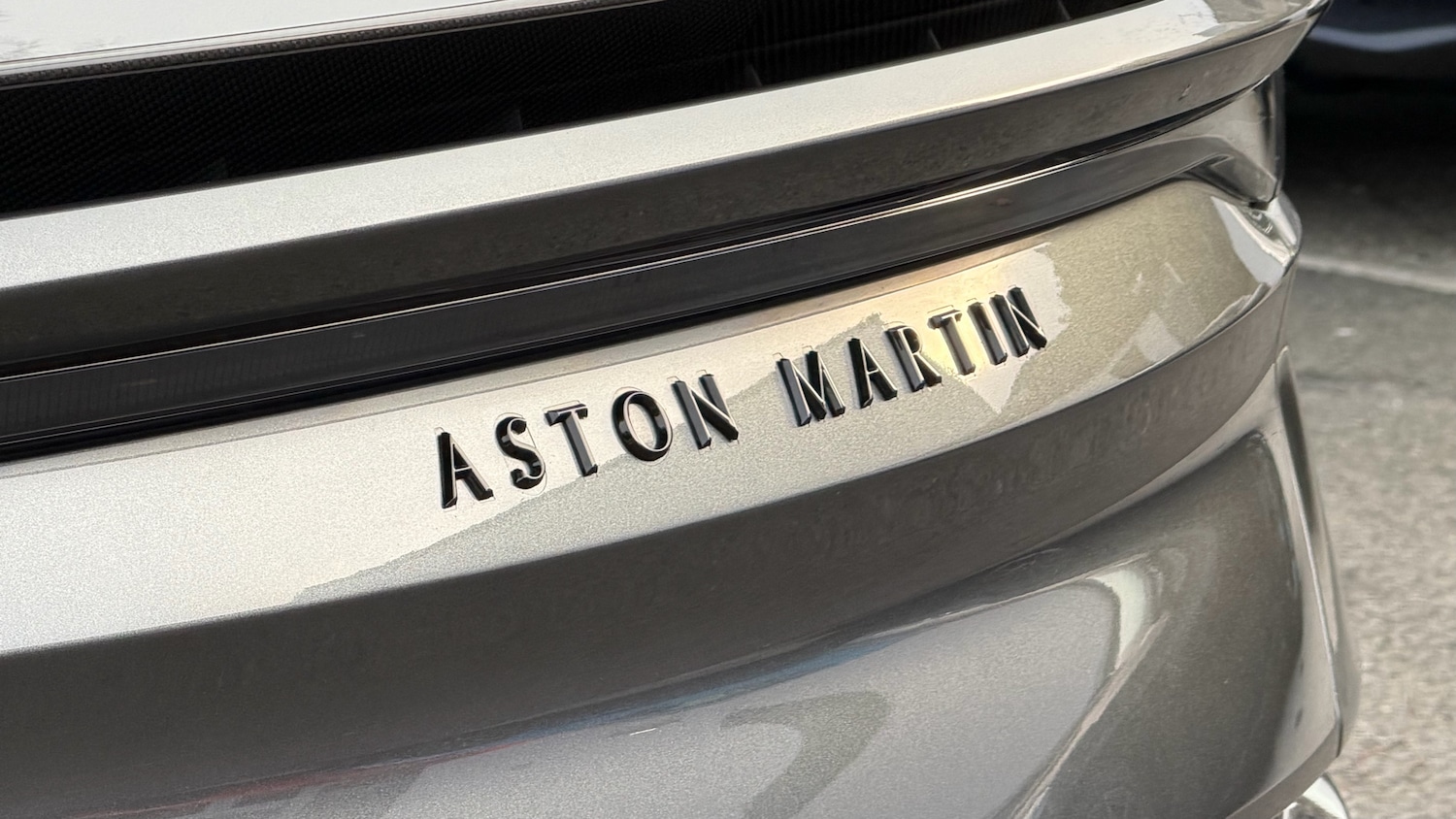 Used Aston Martin DBS 2019 for sale - 77065531: Photo 16