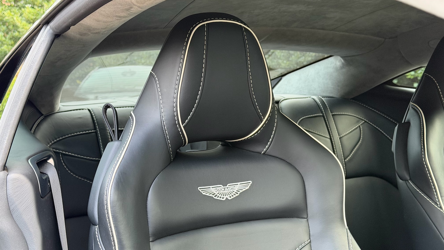 Used Aston Martin DBS 2019 for sale - 77065531: Photo 5