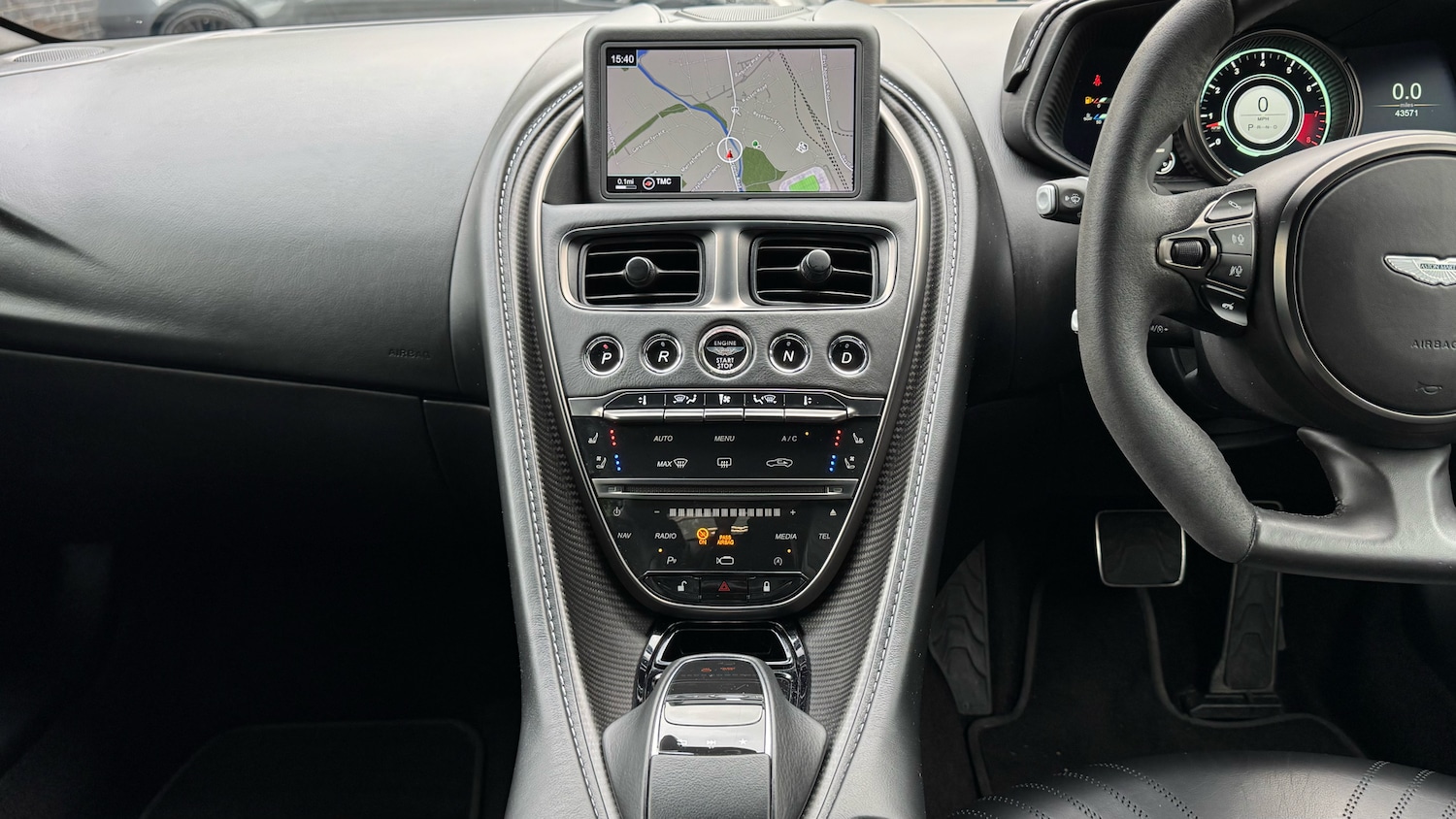 Used Aston Martin DB11 2019 for sale - 76164851: Photo 10