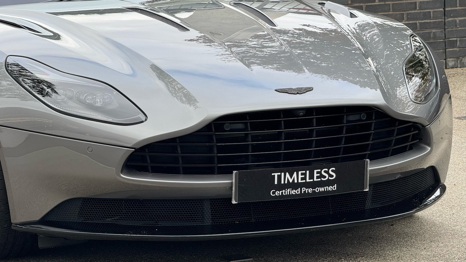 Used Aston Martin DB11 2019 for sale - 76164851: Photo 15
